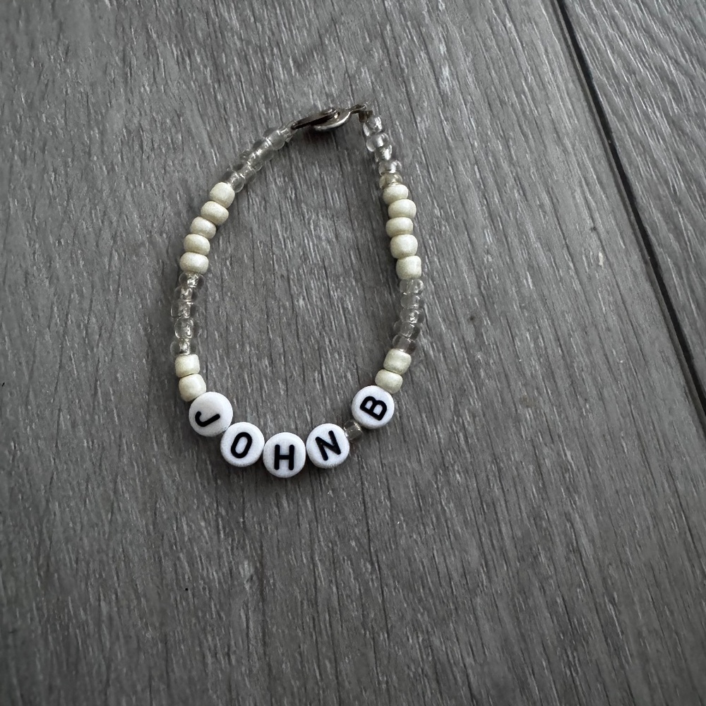 JOHN B OBX BRACELET